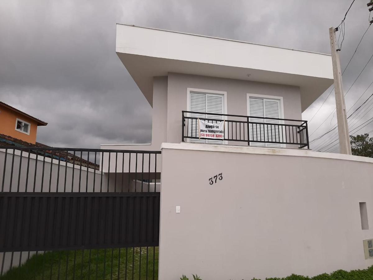 Sobrado Frente Ao Sesc, Wifi 300Mb, 2 Vagas Auto, Cozinha, Churrasqueira, Moderno E Reformado Bertioga Exterior foto